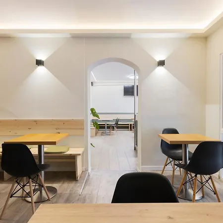 Hostel Oliveta Barcelona