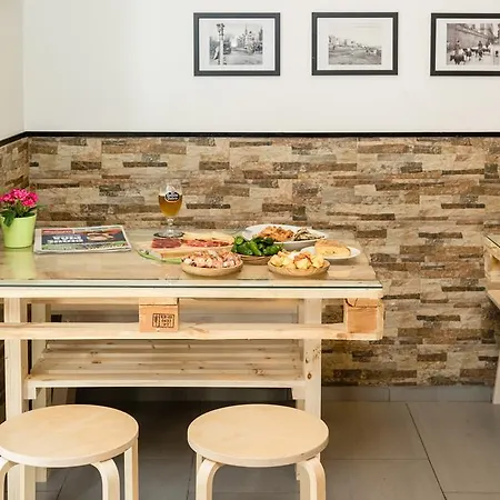 Hostel Oliveta Barcelona