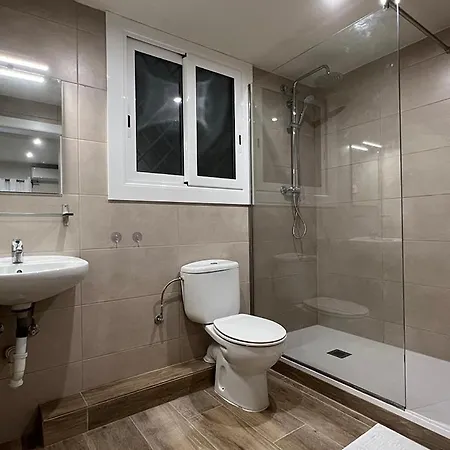 Oliveta Hostel *
