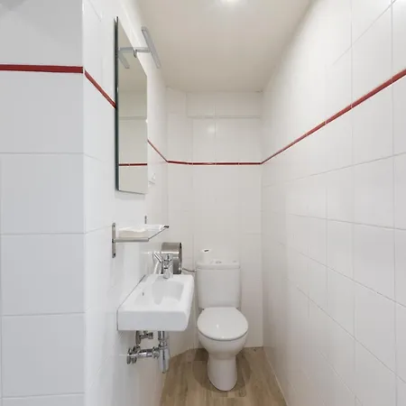 Oliveta Hostel *